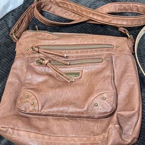 Stone Mountain Accessories Tan Crossbody Bag